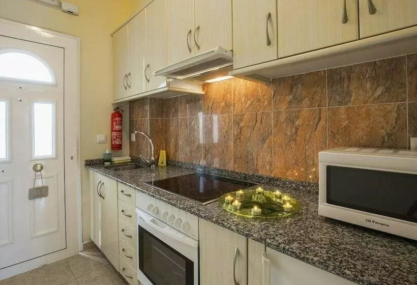 Huoneisto 1 Makuuhuone, & Apartamentos Cons Da Garda