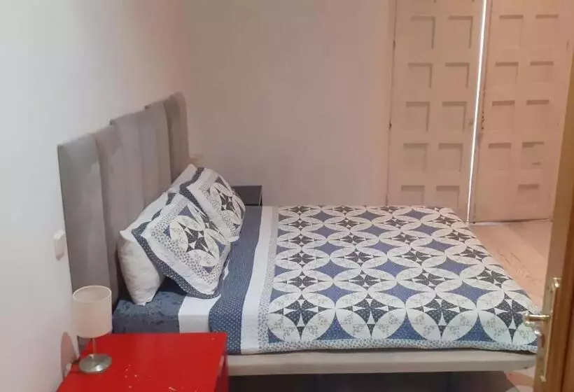 Habitación Estándar con Balcón, Arta