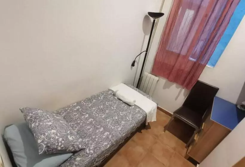 Habitación Economy Individual, Arta