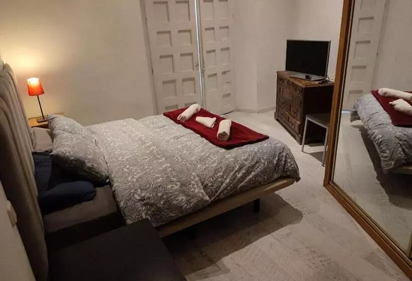 Habitación Estándar con Balcón, Arta