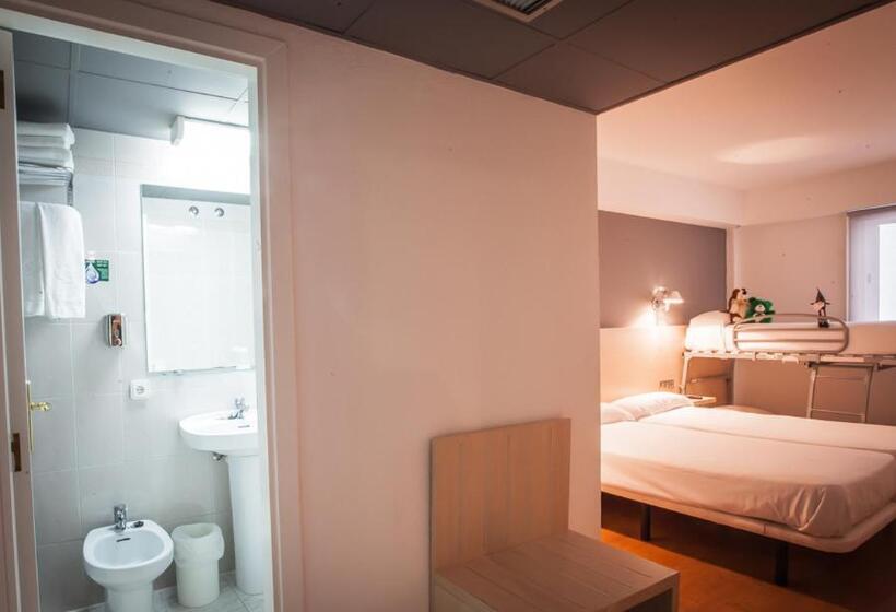 Номер Стандарт Трехместный, Burlada