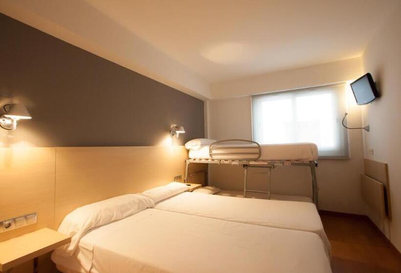 Номер Стандарт Трехместный, Burlada