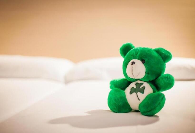 Четырехместный Номер Стандарт, Burlada