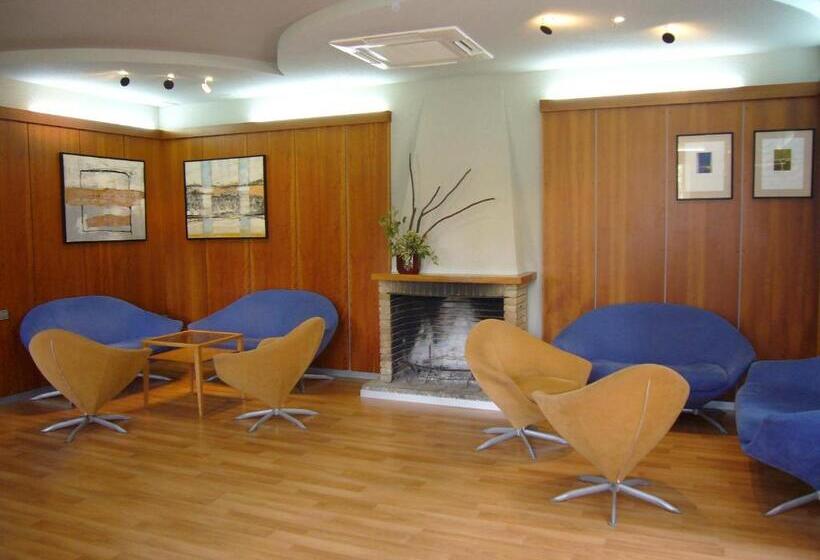 Трехместный Номер Стандарт Вид на Сад, El Mesón