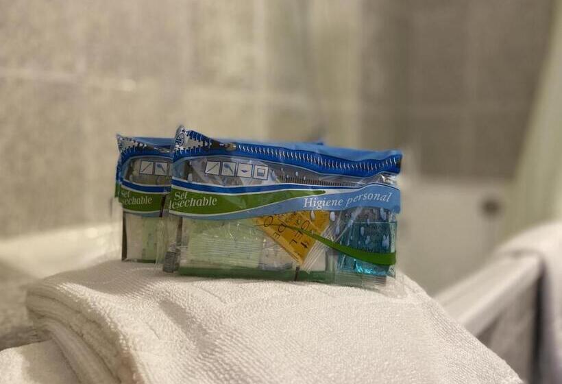 Четырехместный Номер Стандарт, El Mesón De Despeñaperros