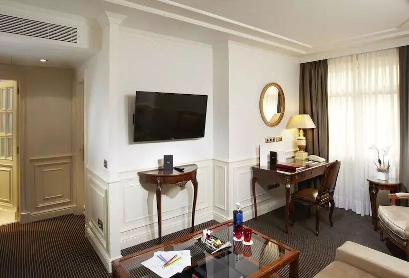 اتاق خانوادگی, Fenix Gran Meliá   The Leading Hotels Of The World