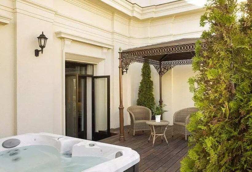 اتاق پرمیوم, Fenix Gran Meliá   The Leading Hotels Of The World