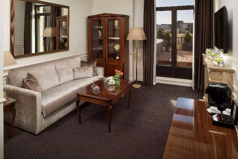 سوییت, Fenix Gran Meliá   The Leading Hotels Of The World
