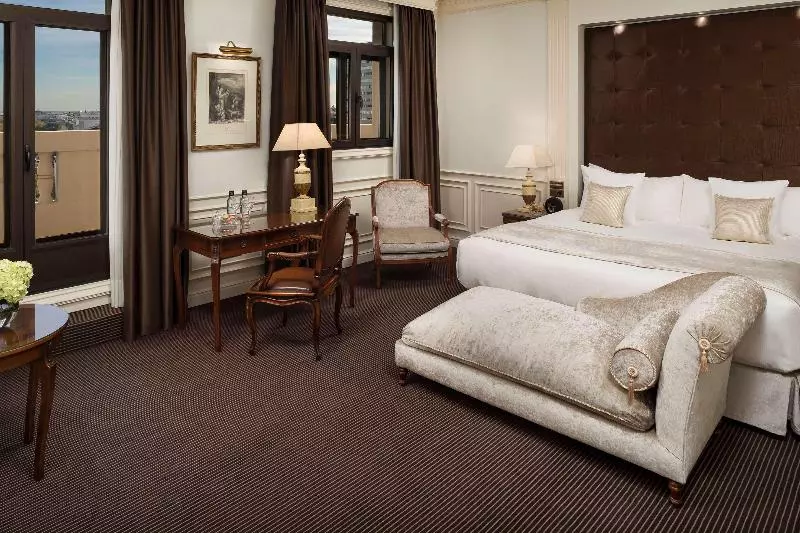 سوییت, Fenix Gran Meliá   The Leading Hotels Of The World