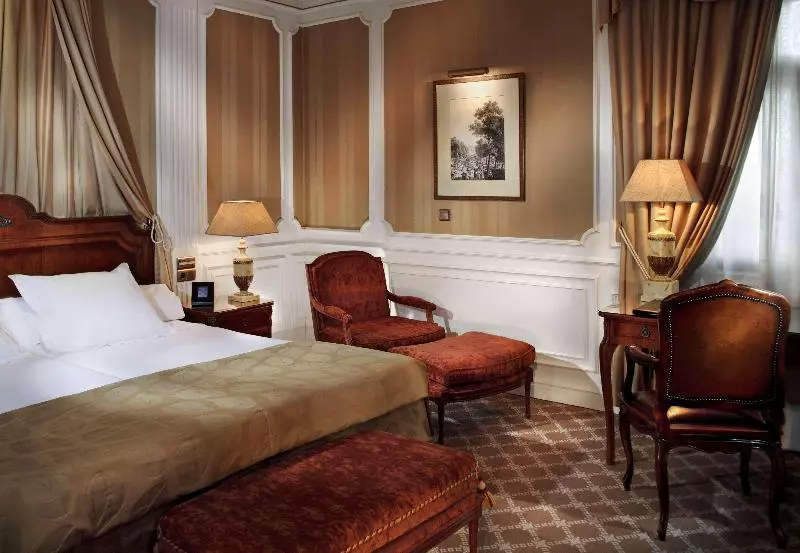 اتاق پرمیوم, Fenix Gran Meliá   The Leading Hotels Of The World