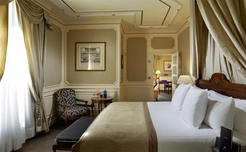 اتاق خانوادگی, Fenix Gran Meliá   The Leading Hotels Of The World