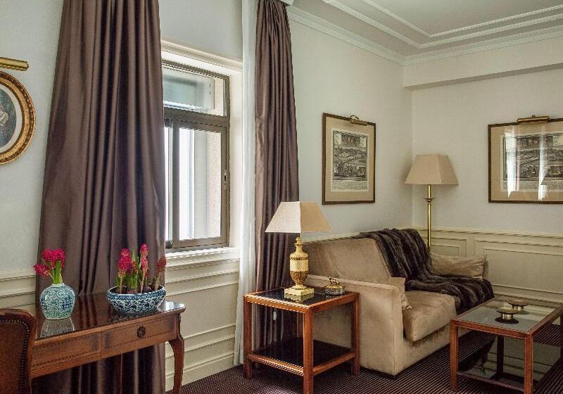 سوییت جونیور, Fenix Gran Meliá The Leading Hotels Of The World