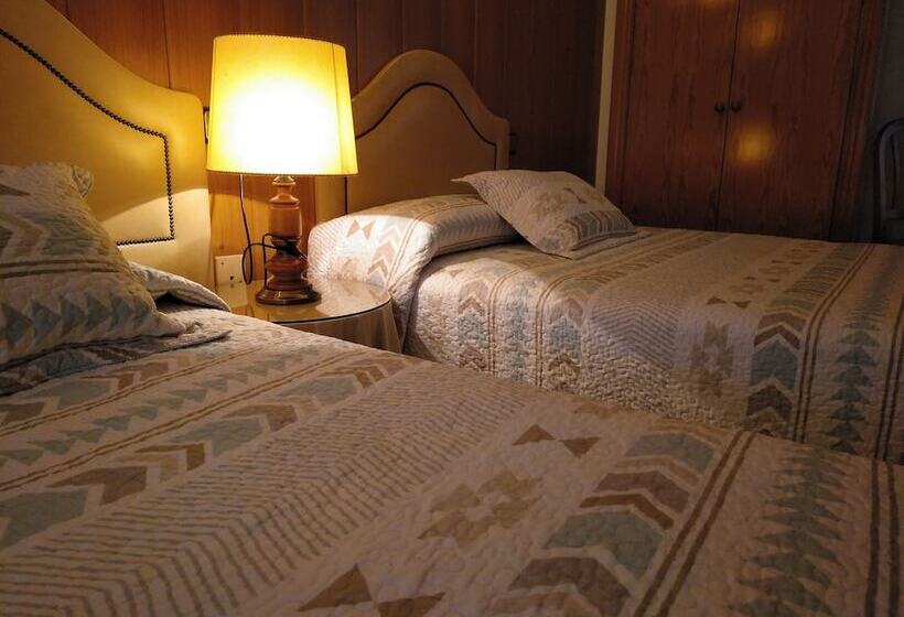 חדר סטנדרט לשלושה, Fonda Mas