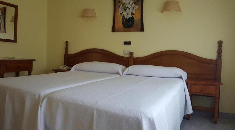 اتاق استاندارد, La Costera