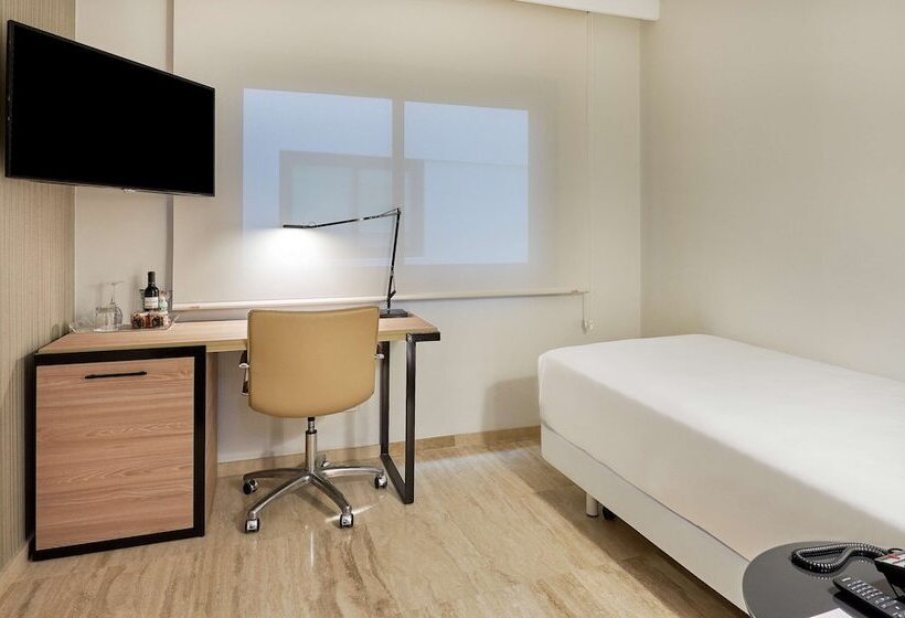 اتاق استاندارد یک نفره, NH Imperial Playa