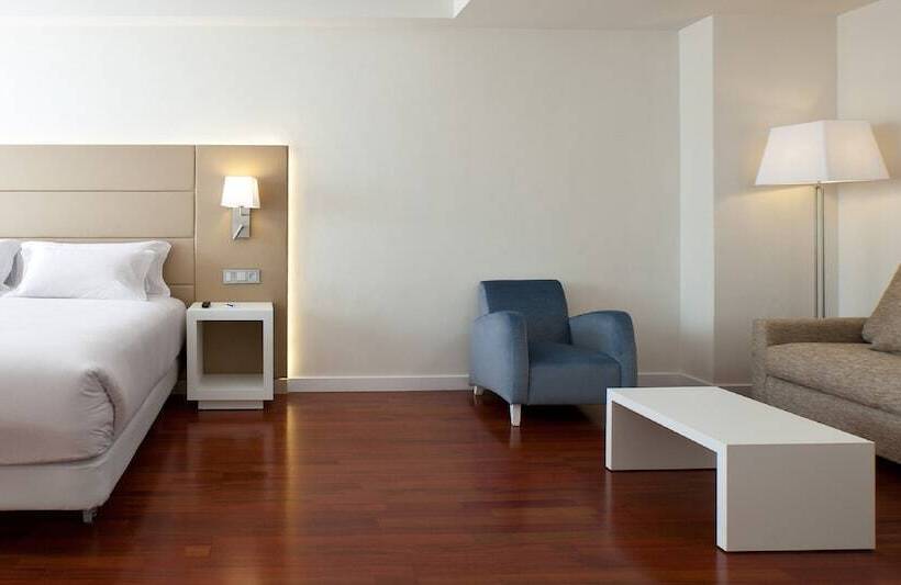 Номер Superior, NH Pamplona Iruña Park