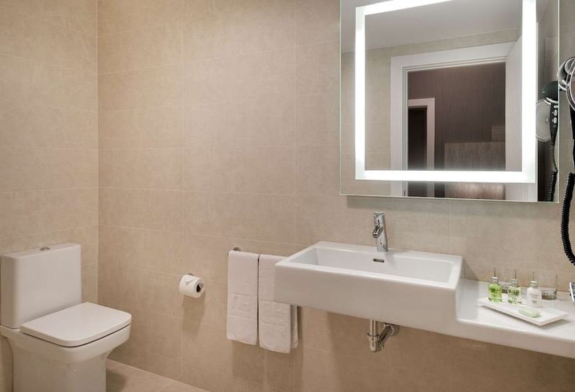 اتاق استاندارد یک نفره, NH Madrid Chamberi