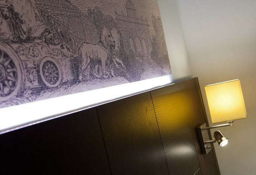 اتاق خانوادگی, Porcel Ganivet