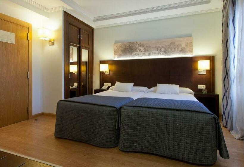 اتاق استاندارد, Porcel Ganivet