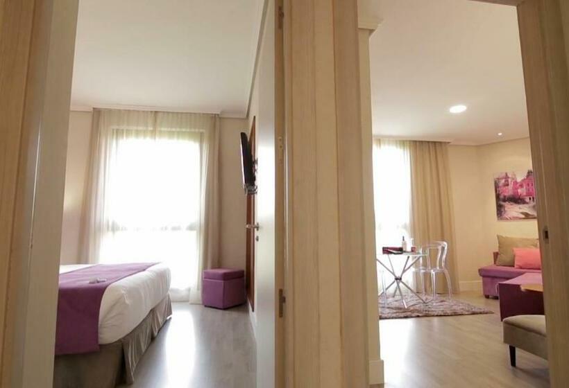 سوییت جونیور, Puerta De Toledo