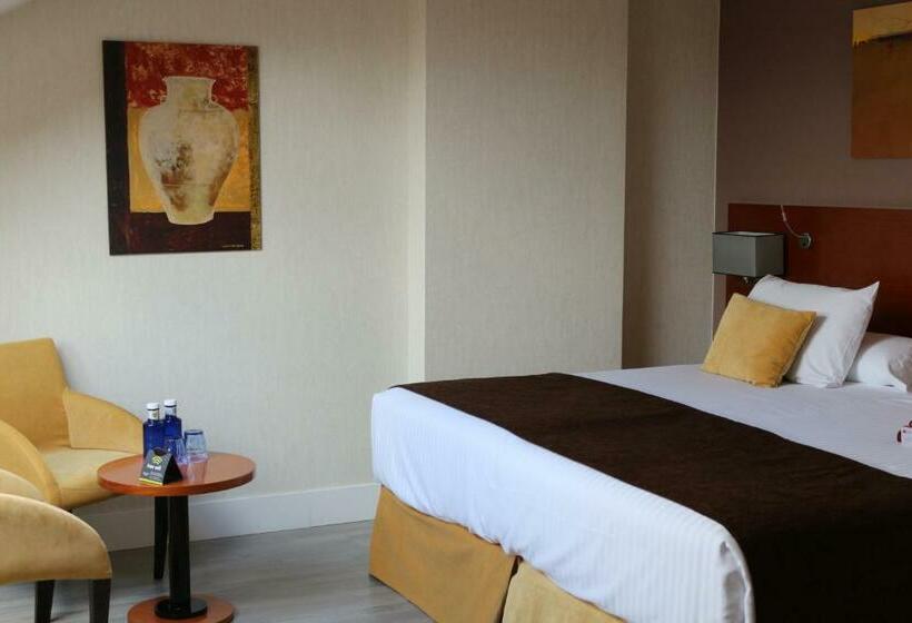 اتاق سوپریور, Puerta De Toledo