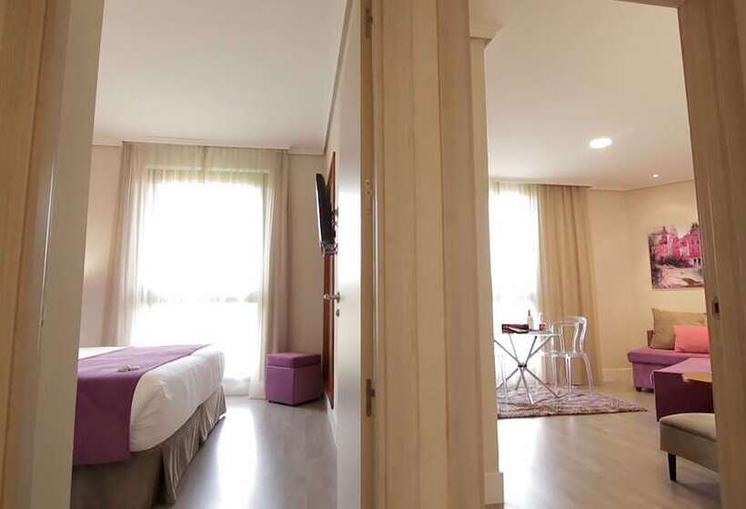 سوییت جونیور, Puerta De Toledo