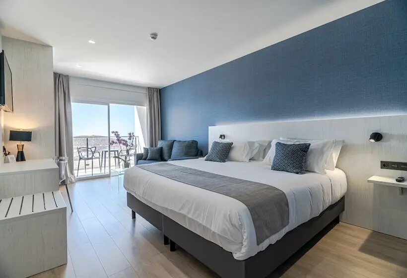 デラックスファミリールーム, Ramada Resort by Wyndham Puerto de Mazarron