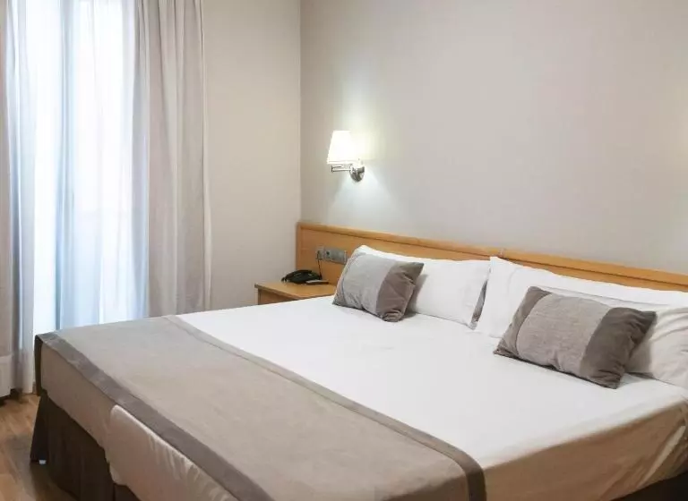 Chambre Standard, Real