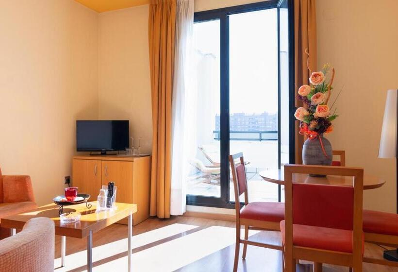 اتاق سوپریور, Real