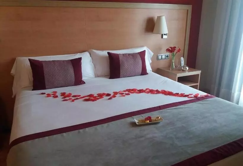 Chambre Supérieure, Real