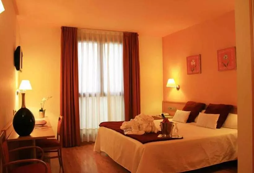 Chambre Supérieure, Real