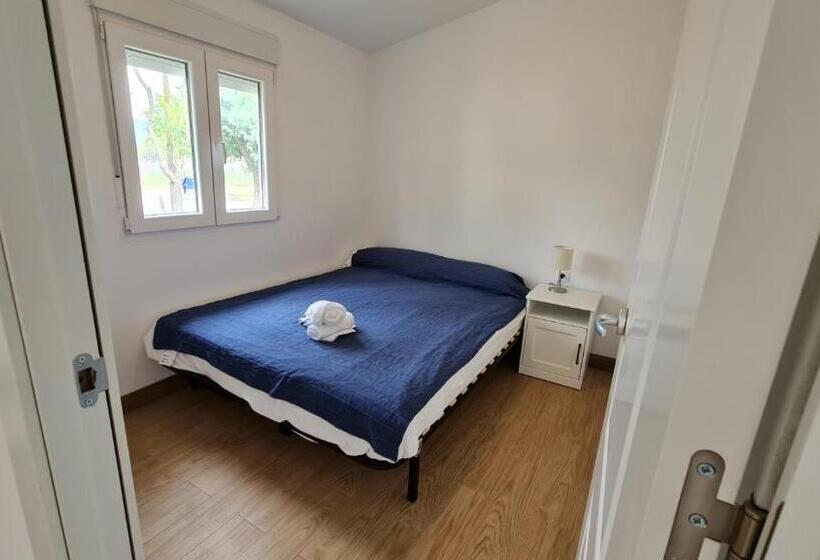 بنگله خانوادگی, Sabiñanigo Camp &