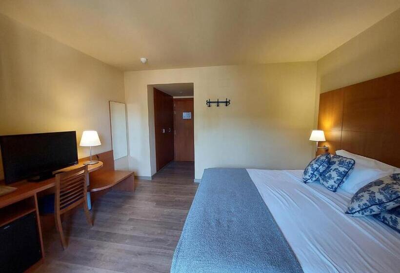 Номер Superior Вид на Сад, Saurat