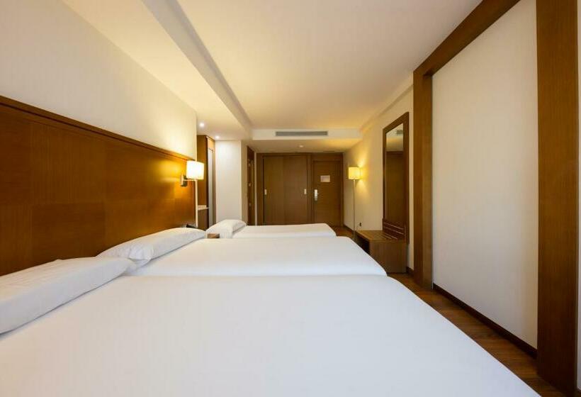 스탠다드 트리플 룸, Thalasso Cantabrico Las Sirenas 4 Superior