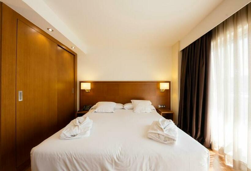 חדר סטנדרט עם כניסה לספא, Thalasso Cantabrico Las Sirenas 4 Superior