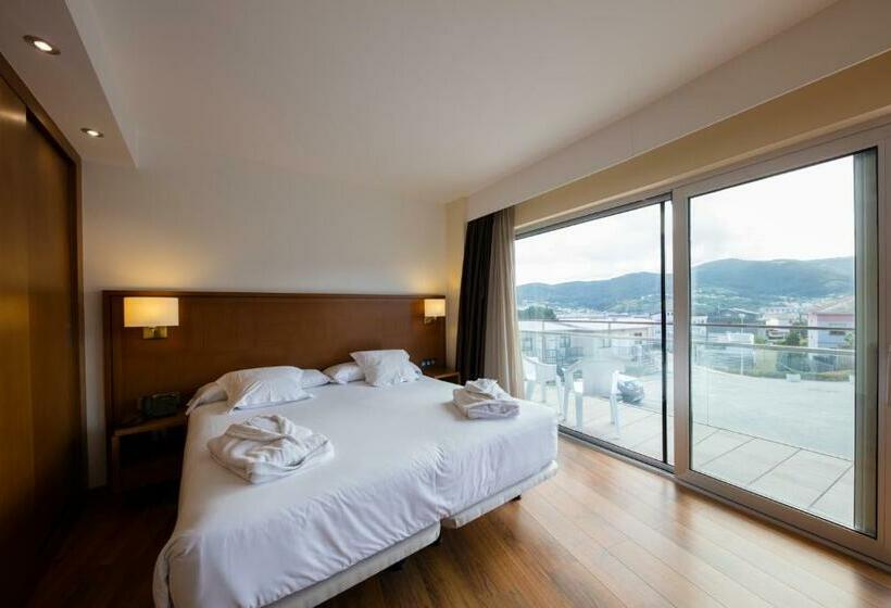 חדר סטנדרט עם כניסה לספא, Thalasso Cantabrico Las Sirenas 4 Superior