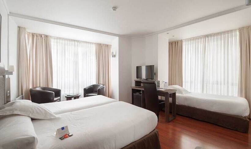 스탠다드 트리플 룸, Yoldi