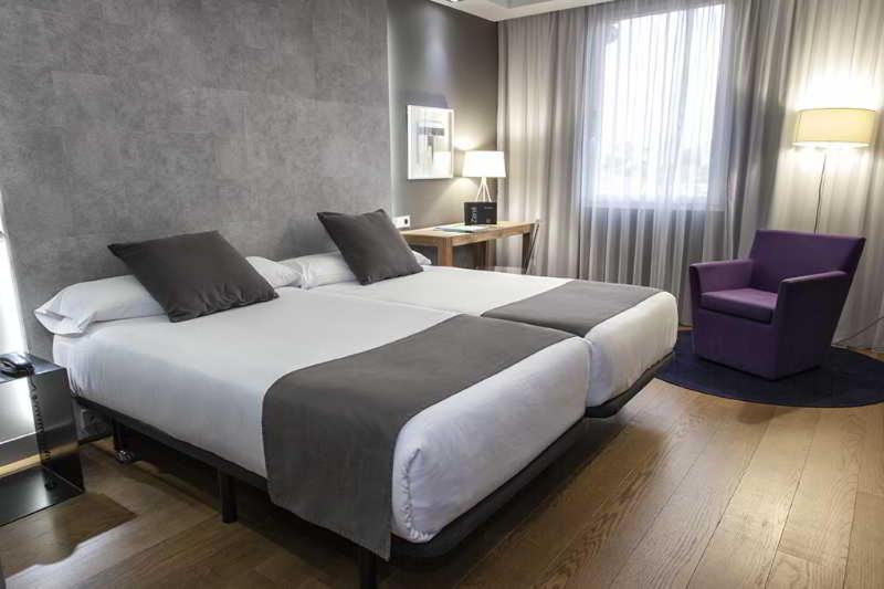 标准间, Zenit Conde De Orgaz