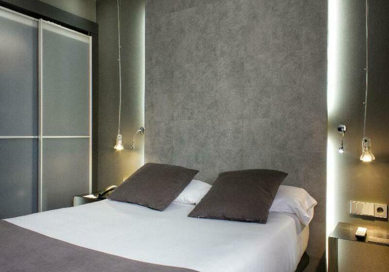 标准间, Zenit Conde De Orgaz