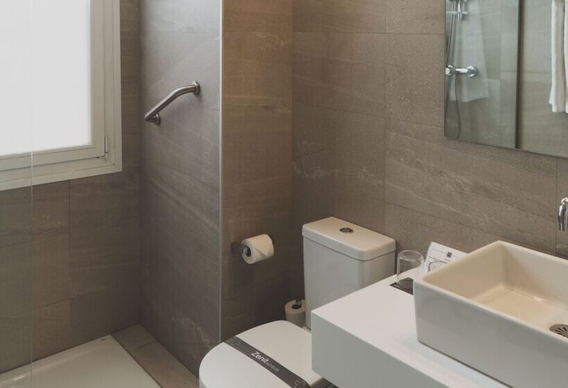 标准间, Zenit Conde De Orgaz