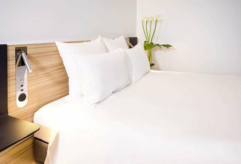 اتاق سوپریور, Novotel Campo De Las Naciones