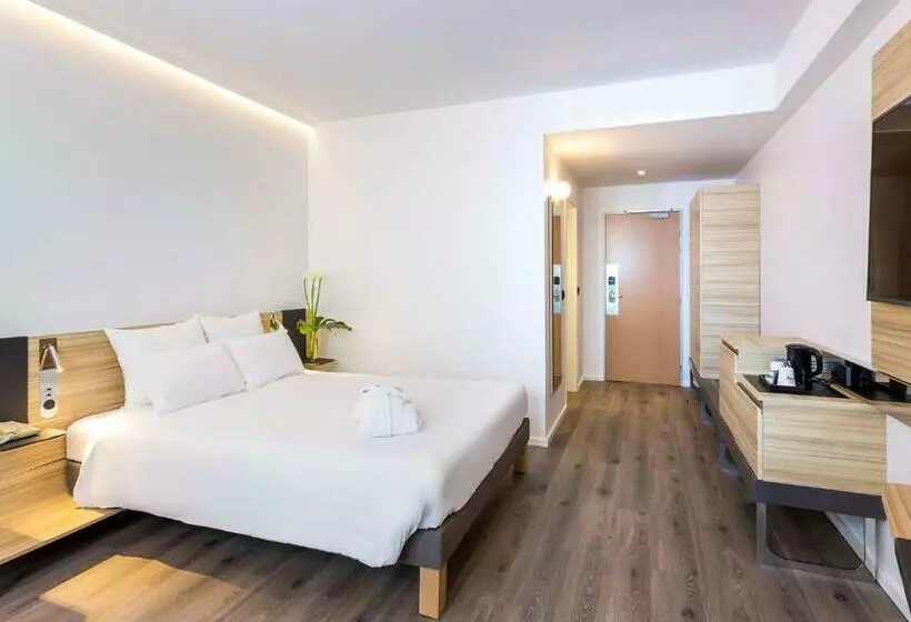エクゼクティブルーム, Novotel Campo De Las Naciones