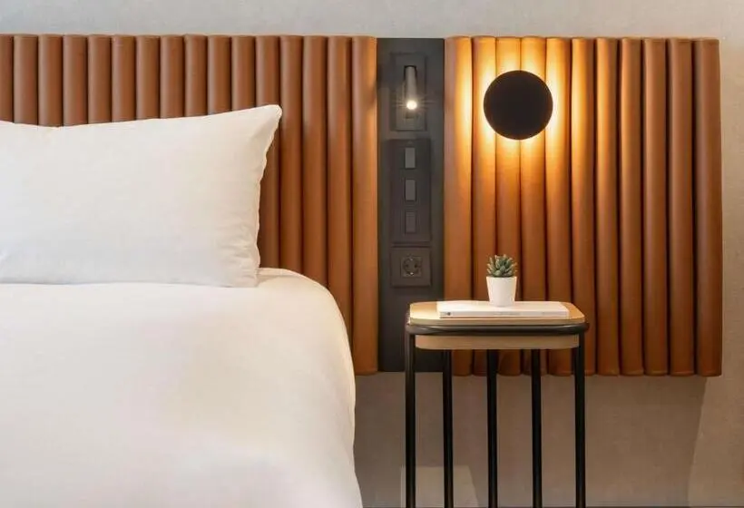اتاق لوکس, Novotel Campo De Las Naciones