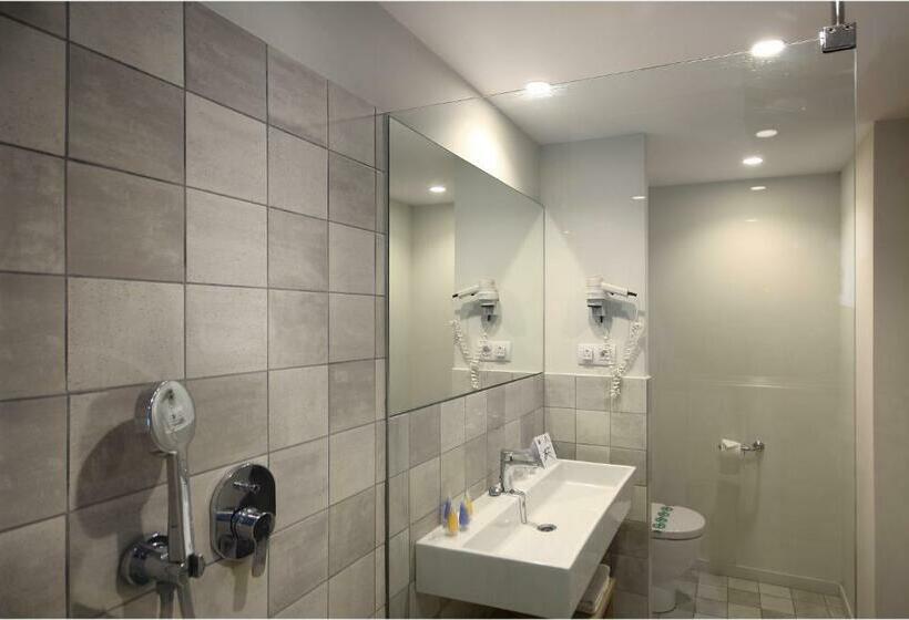 スタンダード４人部屋, Aqua Hotel Bertran Park