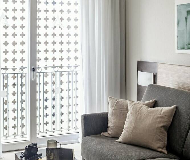 주니어 스위트, Aqua Hotel Bertran Park