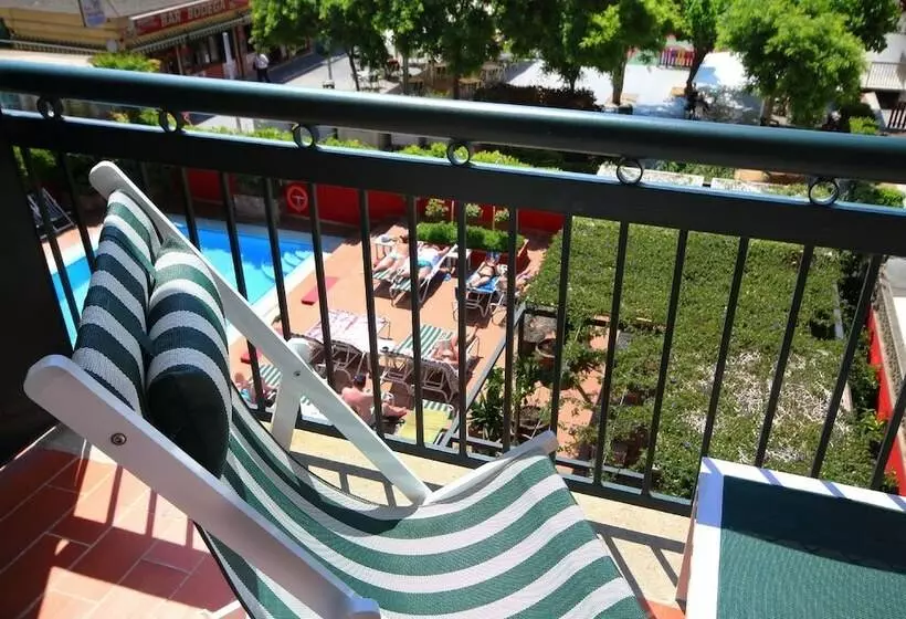 سوئیت جونیور پریمیوم, Aqua Hotel Bertran Park