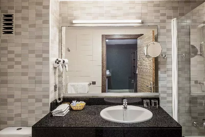 سوییت جونیور, Aqua Hotel Bertran Park
