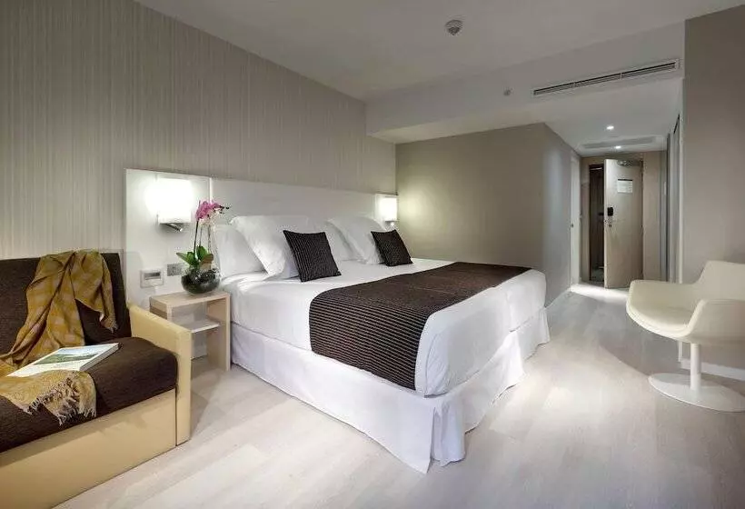 اتاق خانوادگی, Barcelo Bilbao Nervion