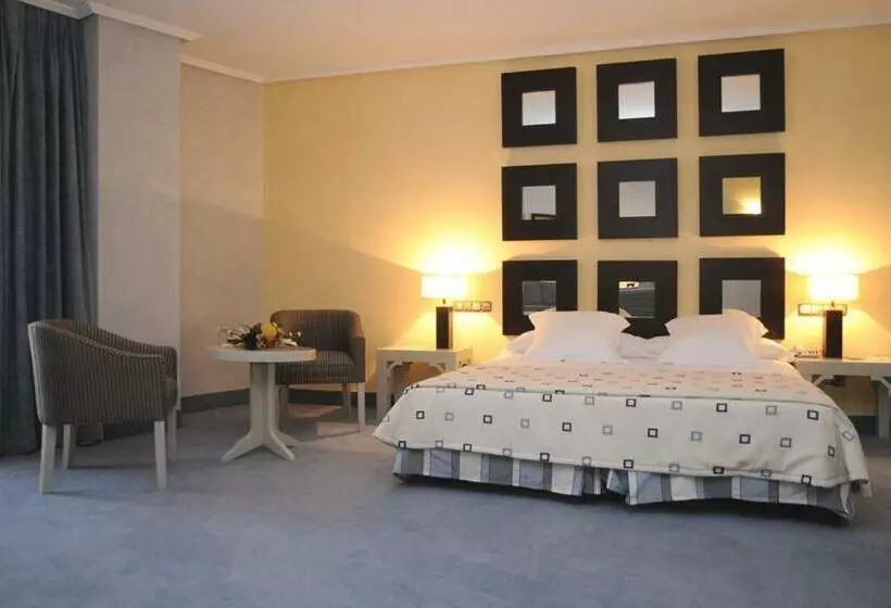 سوییت جونیور, Beatriz Toledo Auditorium & Spa