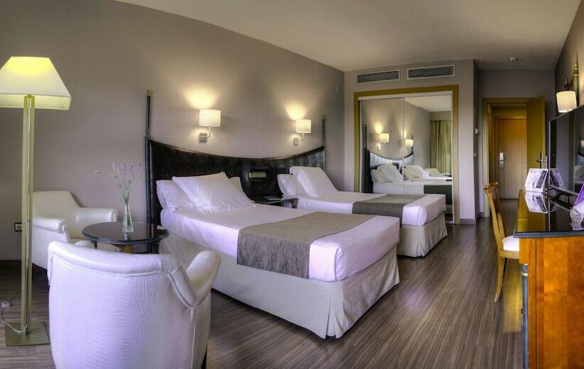 带城市景观的标准间, Beatriz Toledo Auditorium & Spa